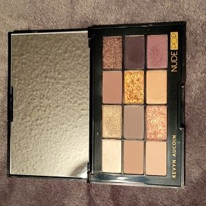 Kevyn Aucoin Nude Pop Eyeshadow palette.